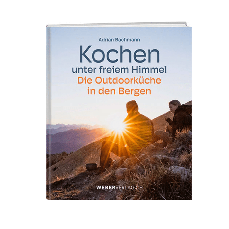 Kochen unter freiem Himmel. Die Outdoor Küche in den Bergen